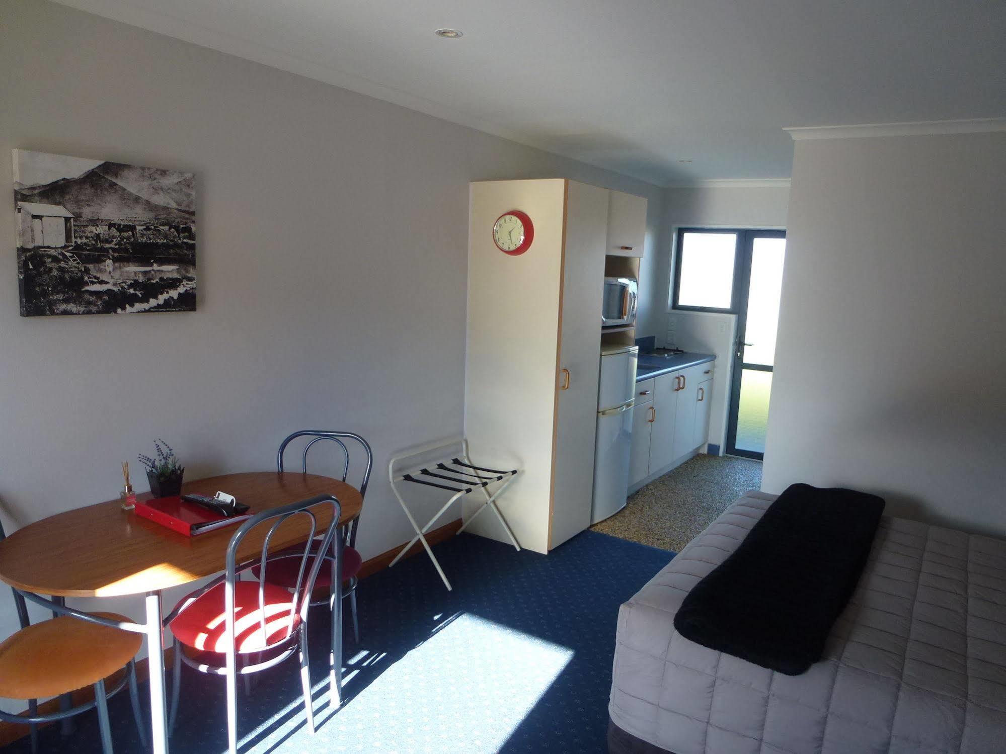 Scenic Views Motel 4*
